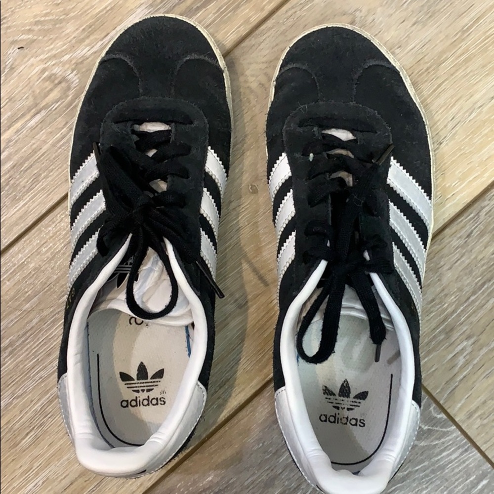 Adidas Girls sneakers